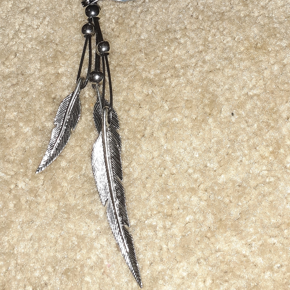 Choker - Picture 3 of 3